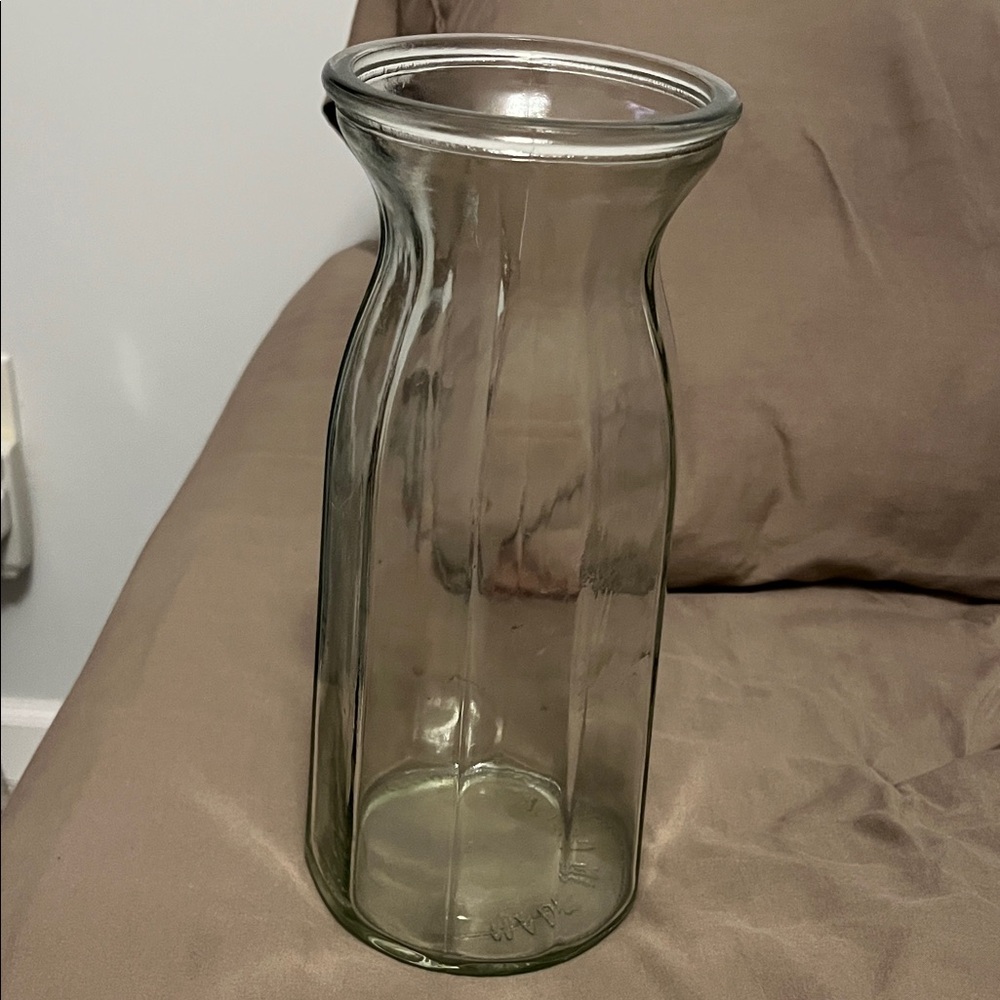 Elegant Clear Glass Vase 9.5” tall